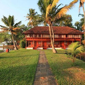 Heritage Mansion– complimentary one-hour sunset cruise subject to weather conditions